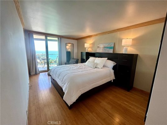Bedroom, Interior, Water, Wood Texture Flooring