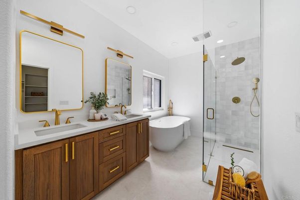 Bathroom, Dual Sink Vanities, Free Standing Baths, Glass Shower, Interior, Recessed Lighting