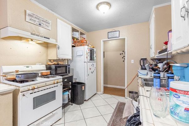 Interior, Kitchen, Tile Countertops
