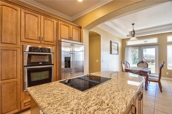 Dining room, Interior, Kitchen, Pendant Lights, Recessed Lighting, Stainless Steel Appliances