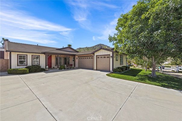 Attached, Backyard, Exterior, Facade, Ranch