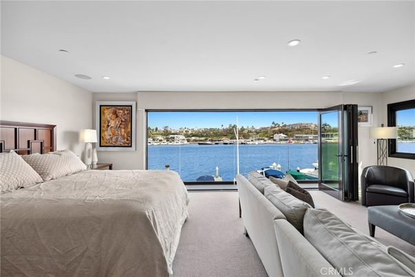 Bedroom, Interior, Recessed Lighting, Water