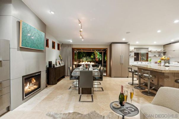 Fireplace, Interior, Kitchen, Recessed Lighting