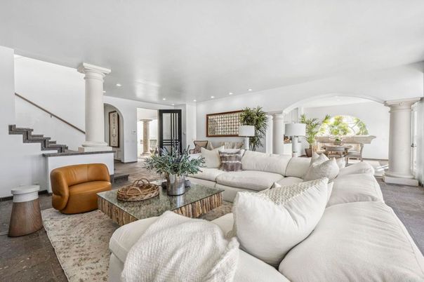Dining room, Interior, Living room, Recessed Lighting
