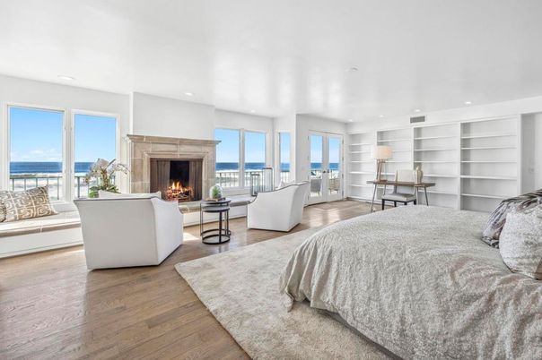 Bedroom, Fireplace, Interior, Living room, Recessed Lighting, Water, Wood Texture Flooring
