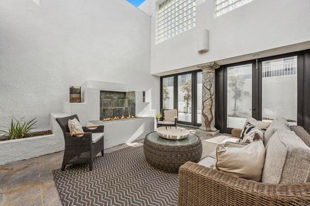 Fireplace, Interior, Living room