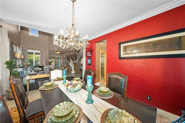 Chandelier, Dining room, Interior