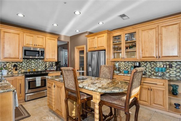 Dining room, Interior, Kitchen, Recessed Lighting, Stainless Steel Appliances