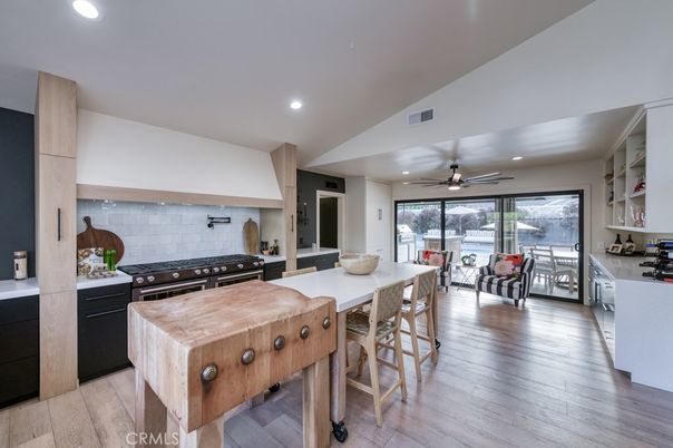 Dining room, Interior, Kitchen, Recessed Lighting, Stainless Steel Appliances, Wood Texture Flooring