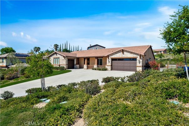 Attached, Backyard, Exterior, Facade, Ranch