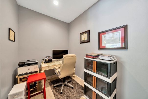 Home Office, Interior, Recessed Lighting, Wood Texture Flooring