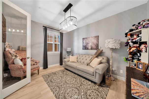 Interior, Living room, Pendant Lights, Wood Texture Flooring