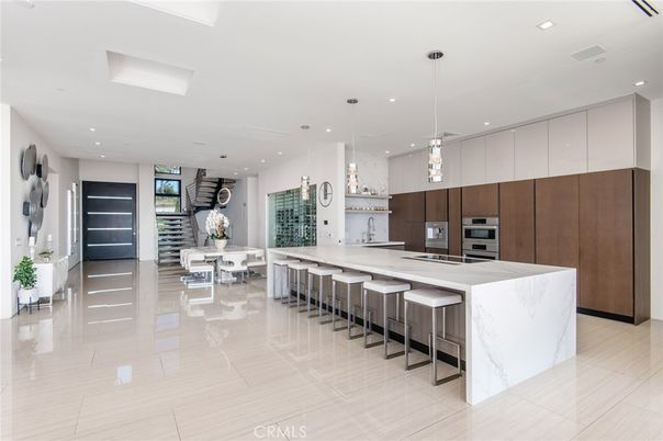 Dining room, Interior, Kitchen, Pendant Lights, Recessed Lighting, Stainless Steel Appliances