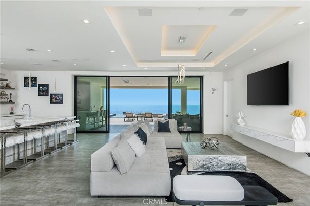 Interior, Living room, Recessed Lighting, Water