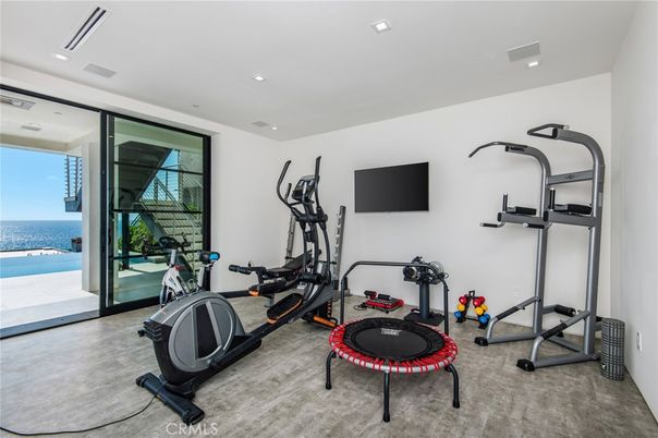 Fitness Equipment, Interior, Recessed Lighting, Water