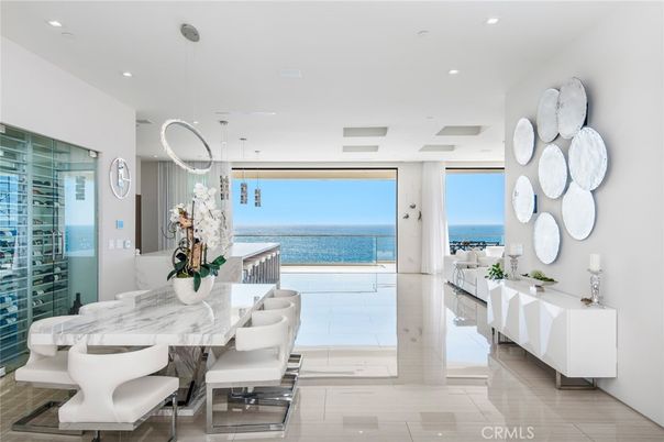 Dining room, Interior, Pendant Lights, Recessed Lighting, Water