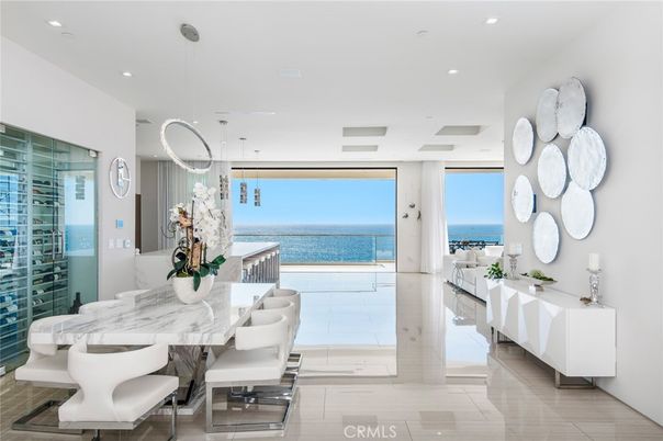 Dining room, Interior, Pendant Lights, Recessed Lighting, Water