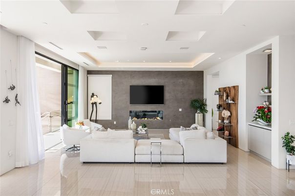 Fireplace, Interior, Living room, Recessed Lighting
