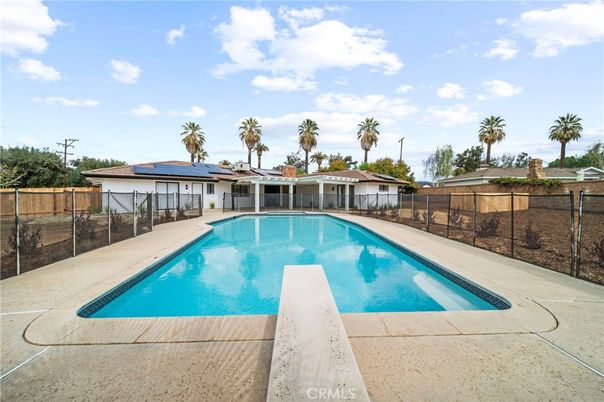 Exterior, Pool, Solar Panels