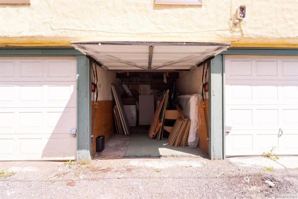 Detached Garage, Exterior