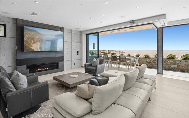 Fireplace, Interior, Living room, Recessed Lighting, Water