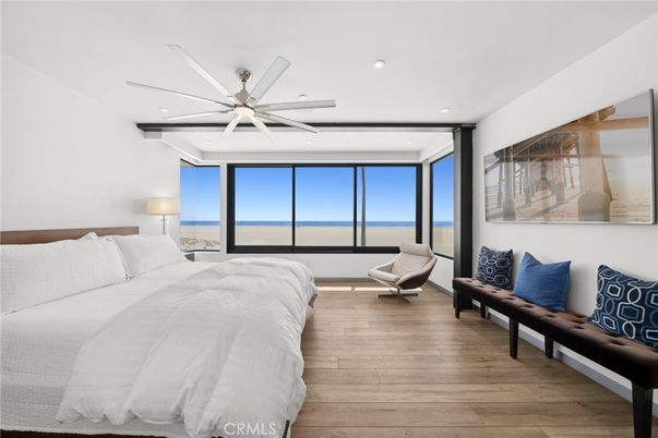 Bedroom, Interior, Recessed Lighting, Water, Wood Texture Flooring