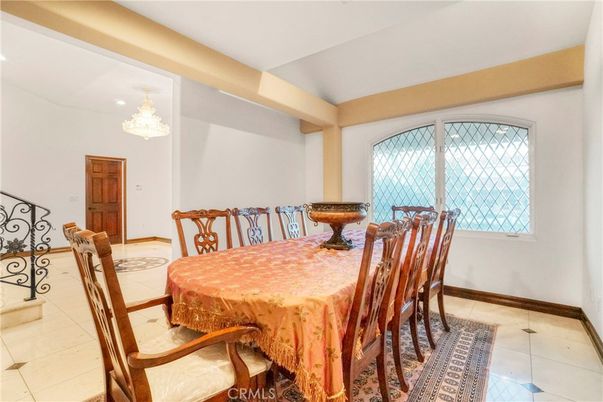 Chandelier, Dining room, Interior