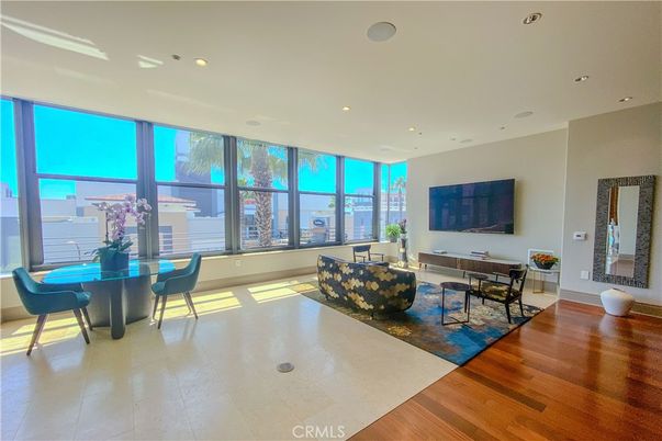Dining room, Interior, Living room, Recessed Lighting, Wood Texture Flooring