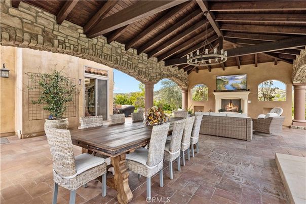 Exterior, Fireplace