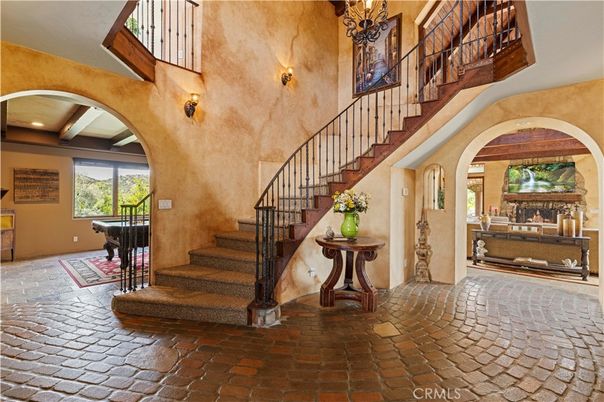 Fireplace, Interior, Piano, Recessed Lighting
