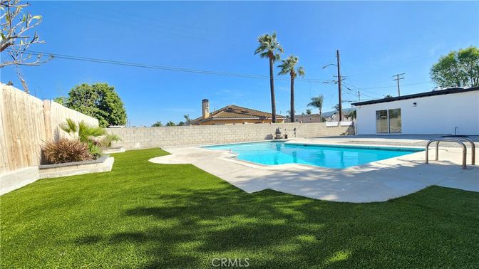 Backyard, Exterior, Pool
