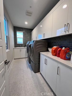 Interior, Recessed Lighting, Stone Walls, Washer