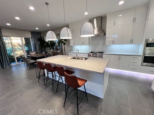 Dining room, Interior, Kitchen, Pendant Lights, Recessed Lighting, Stainless Steel Appliances