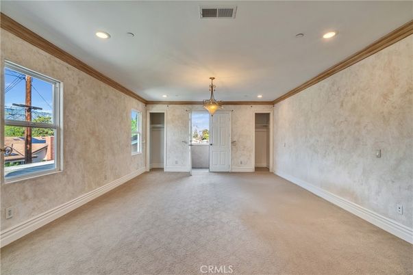 Empty room, Interior, Pendant Lights, Recessed Lighting