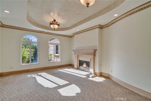Empty room, Fireplace, Interior, Recessed Lighting
