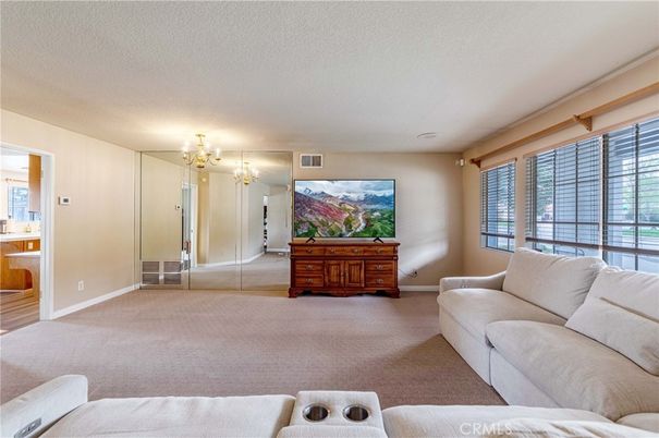 Chandelier, Interior, Living room