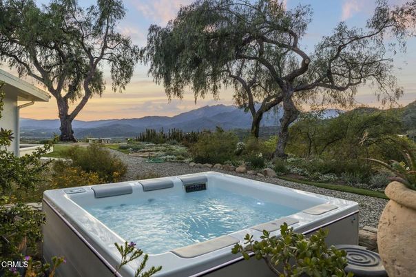 Exterior, Pool, Other