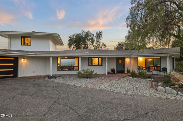 Attached, Exterior, Facade, Ranch