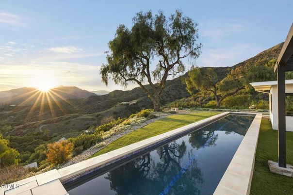 Exterior, Pool, Other