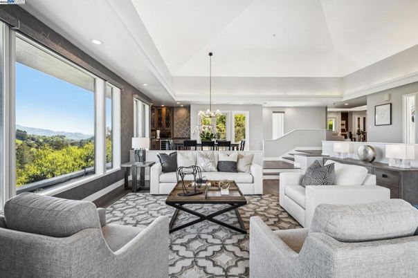 Dining room, Interior, Living room, Pendant Lights, Recessed Lighting