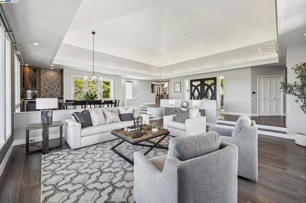 Dining room, Interior, Living room, Pendant Lights, Recessed Lighting, Wood Texture Flooring