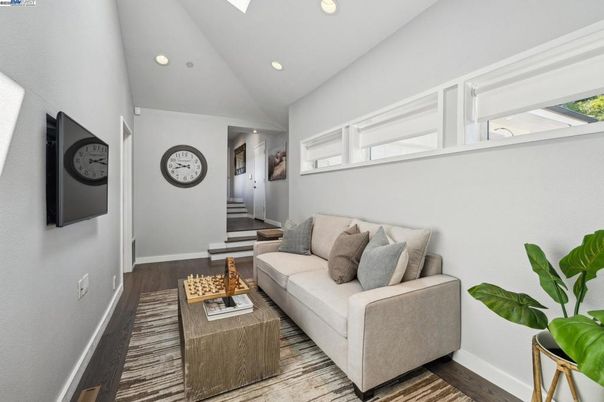 Interior, Living room, Recessed Lighting, Wood Texture Flooring