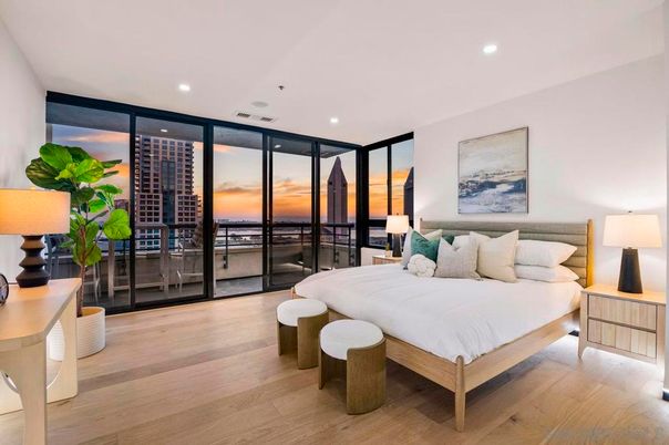 Bedroom, Interior, Recessed Lighting, Water, Wood Texture Flooring