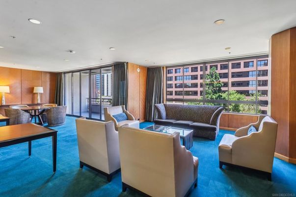Dining room, Interior, Living room, Recessed Lighting