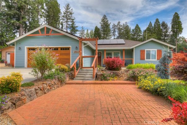 Attached, Exterior, Facade, Solar Panels, Ranch