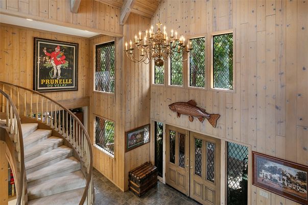Chandelier, Interior, Wooden Ceilings, Wooden Walls