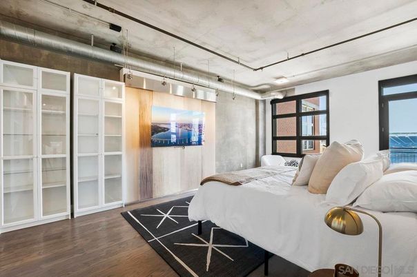 Bedroom, Interior, Water, Wood Texture Flooring
