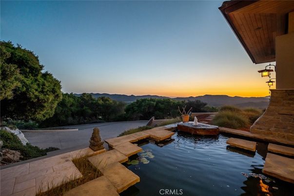 Exterior, Pool, Other