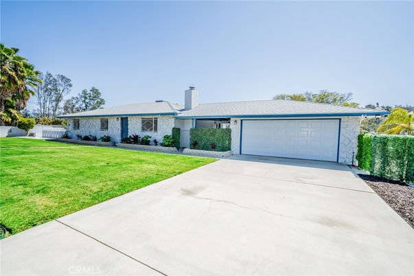 Attached, Backyard, Exterior, Facade, Ranch