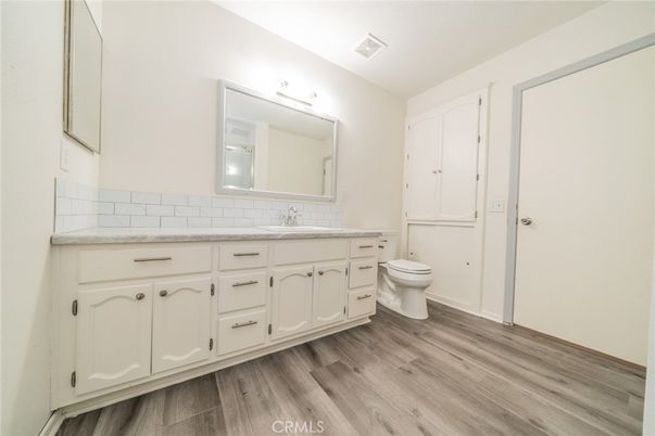 Bathroom, Dual Sink Vanities, Interior, Wood Texture Flooring